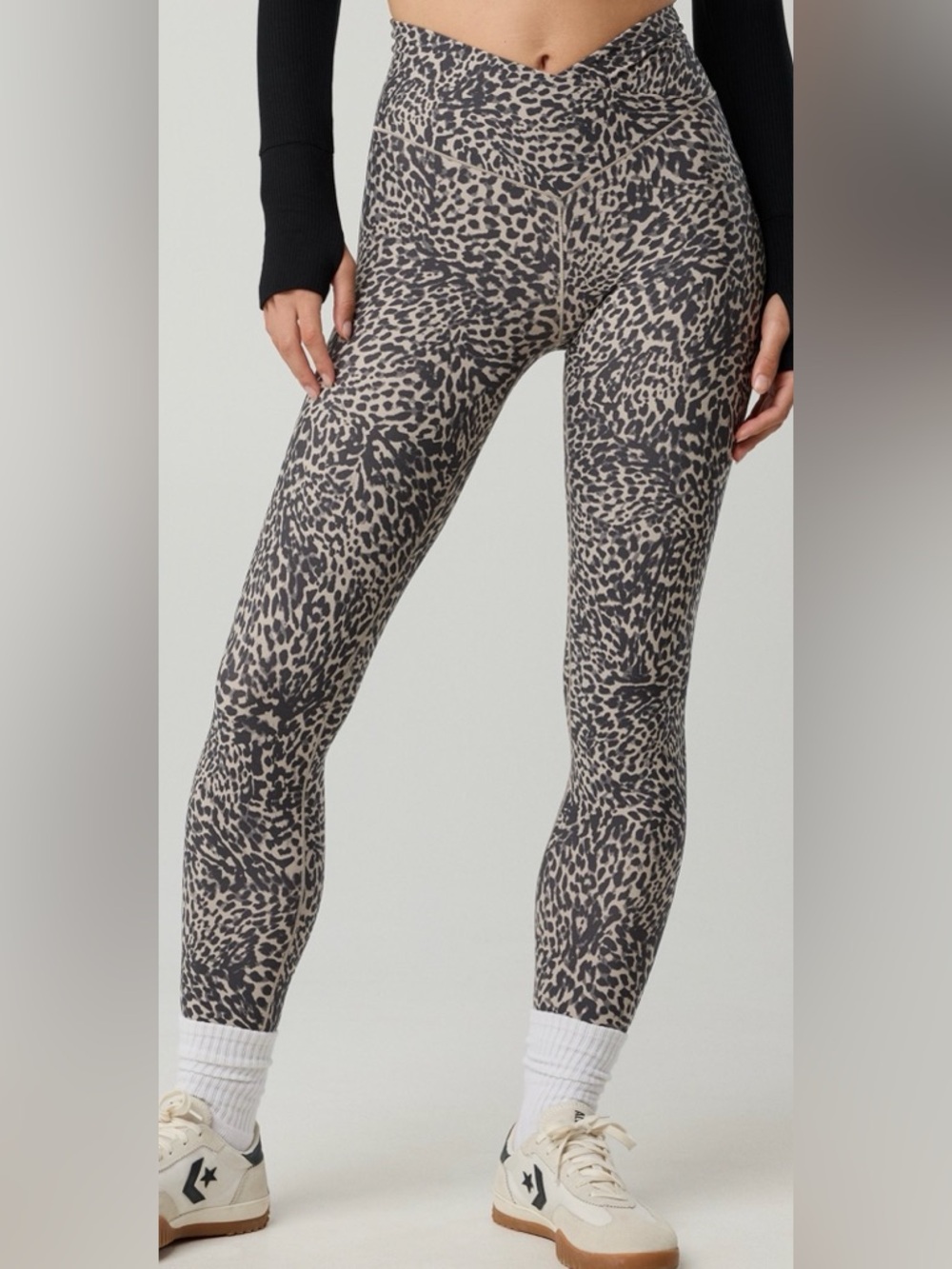 Aerie Offline Real Me High Waist Crossover Leggings Medium NWT